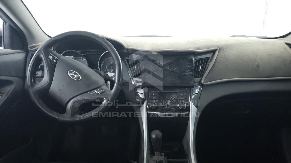 Photo 15 VIN: KMHEB41C3CA403156 - HYUNDAI SONATA 