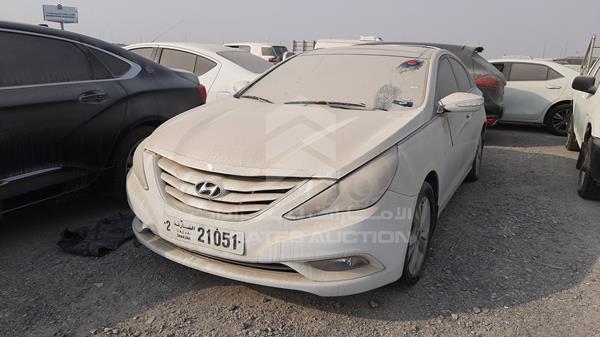 Photo 5 VIN: KMHEB41C5CA402316 - HYUNDAI SONATA 