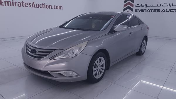 Photo 4 VIN: KMHEB41C5EA622686 - HYUNDAI SONATA 