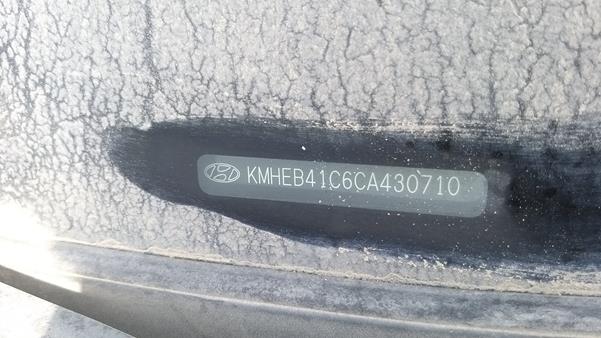 Photo 2 VIN: KMHEB41C6CA430710 - HYUNDAI SONATA 