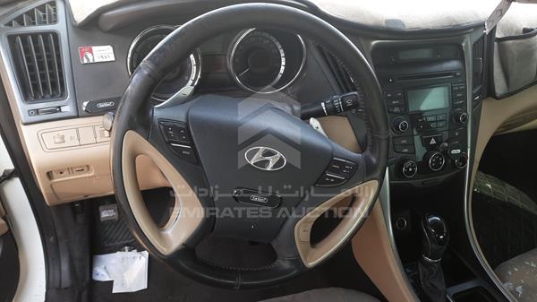 Photo 11 VIN: KMHEB41C9EA618043 - HYUNDAI SONATA 