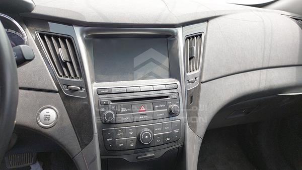 Photo 16 VIN: KMHEC41C6EA595947 - HYUNDAI SONATA 