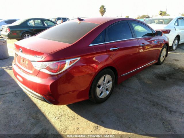 Photo 3 VIN: KMHEC4A40BA003205 - HYUNDAI SONATA 