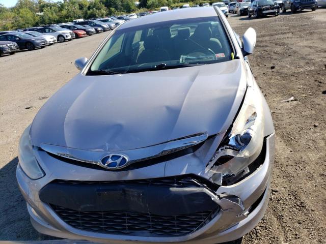 Photo 4 VIN: KMHEC4A40BA005441 - HYUNDAI SONATA HYB 