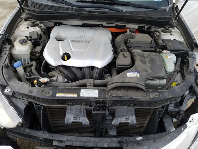 Photo 6 VIN: KMHEC4A40BA018531 - HYUNDAI SONATA HYB 