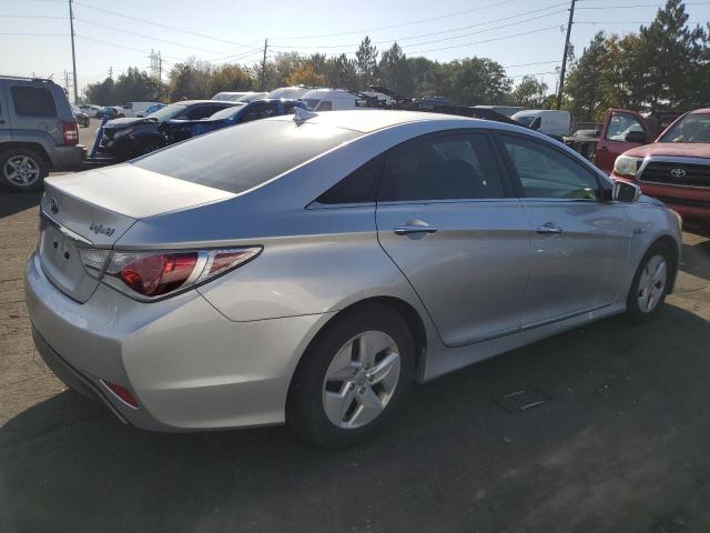 Photo 2 VIN: KMHEC4A40CA024847 - HYUNDAI SONATA HYB 