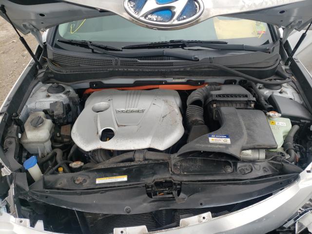 Photo 6 VIN: KMHEC4A40CA027165 - HYUNDAI SONATA HYB 