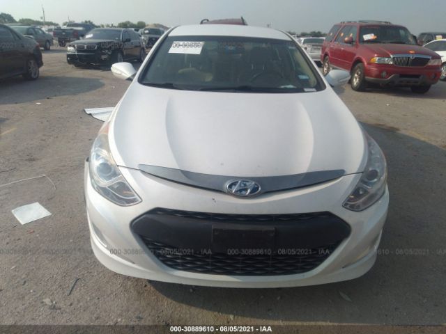 Photo 5 VIN: KMHEC4A40CA034830 - HYUNDAI SONATA 