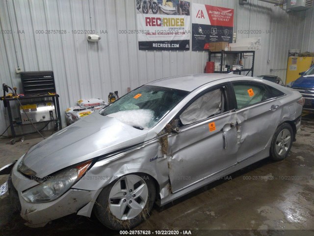 Photo 5 VIN: KMHEC4A40CA035587 - HYUNDAI SONATA 