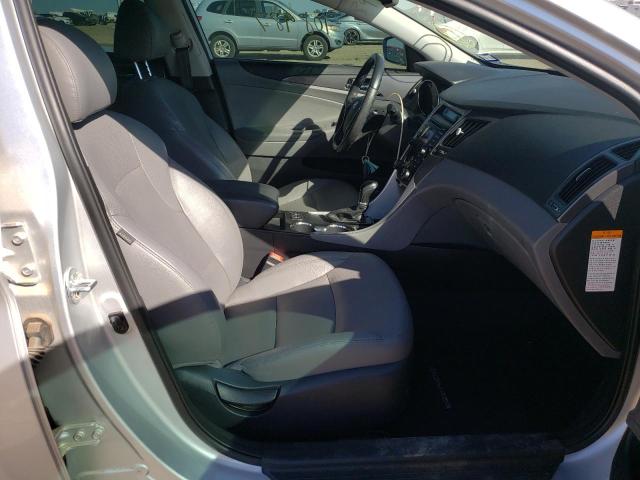 Photo 4 VIN: KMHEC4A40CA055189 - HYUNDAI SONATA HYB 