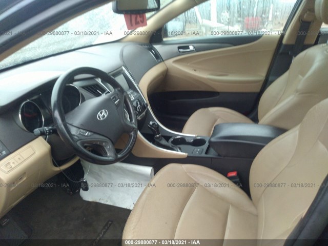 Photo 4 VIN: KMHEC4A40DA067554 - HYUNDAI SONATA HYBRID 