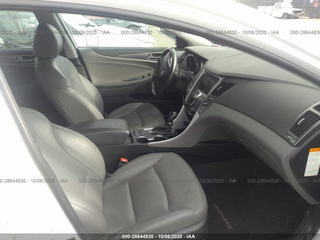 Photo 4 VIN: KMHEC4A40DA095130 - HYUNDAI SONATA 