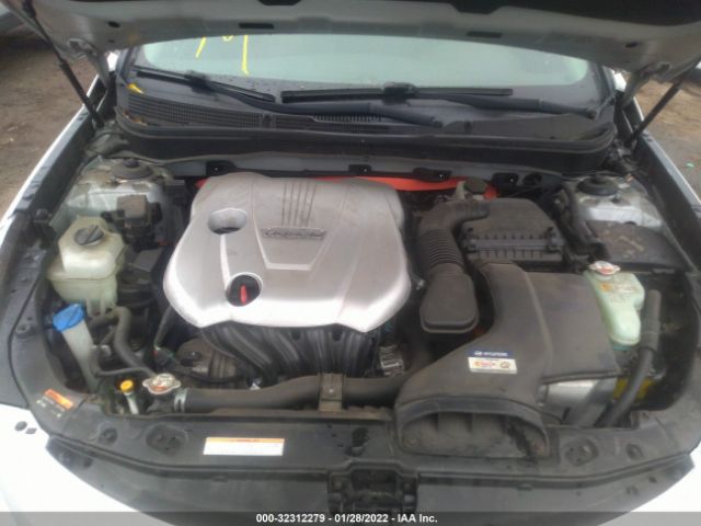 Photo 9 VIN: KMHEC4A40FA129490 - HYUNDAI SONATA HYBRID 