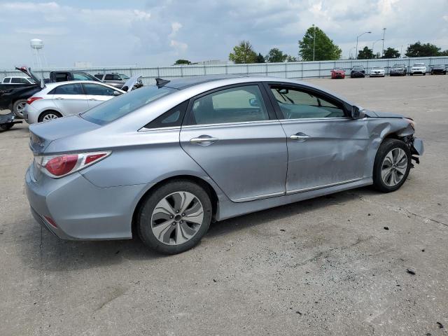 Photo 2 VIN: KMHEC4A40FA129795 - HYUNDAI SONATA 