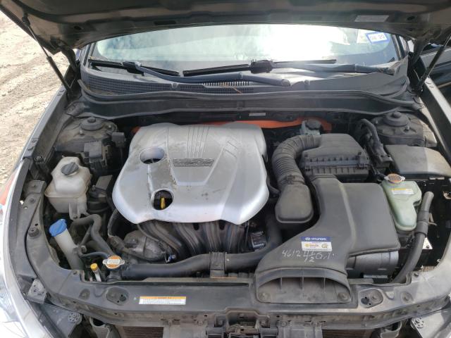 Photo 6 VIN: KMHEC4A41BA006680 - HYUNDAI SONATA HYB 