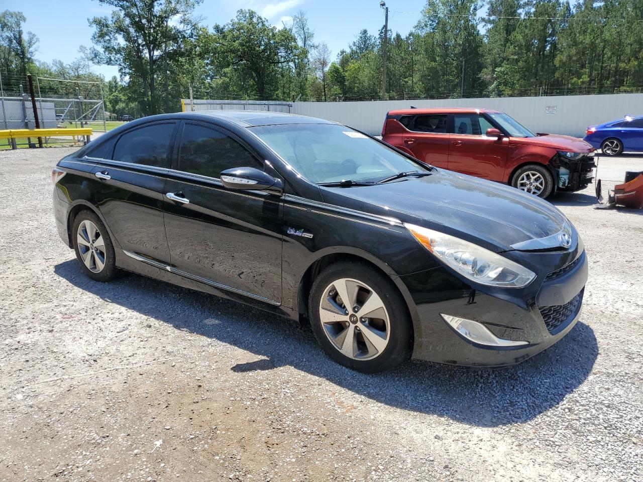 Photo 3 VIN: KMHEC4A41BA014276 - HYUNDAI SONATA 