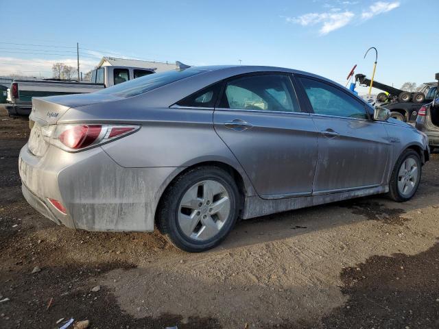 Photo 2 VIN: KMHEC4A41BA017243 - HYUNDAI SONATA 