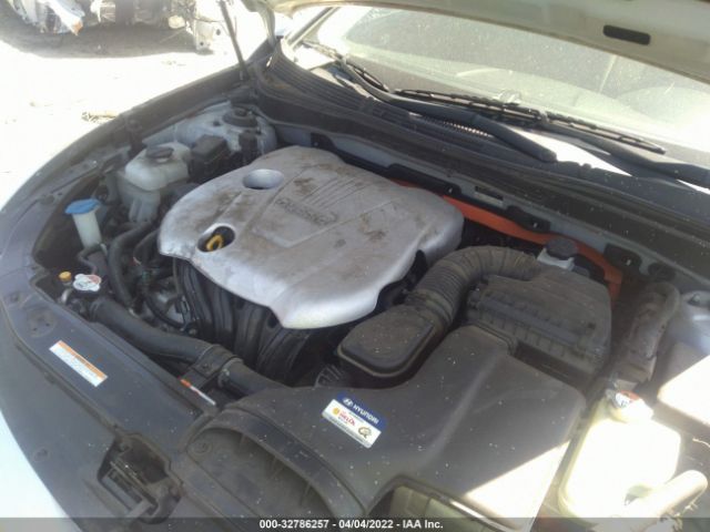 Photo 9 VIN: KMHEC4A41CA020404 - HYUNDAI SONATA 