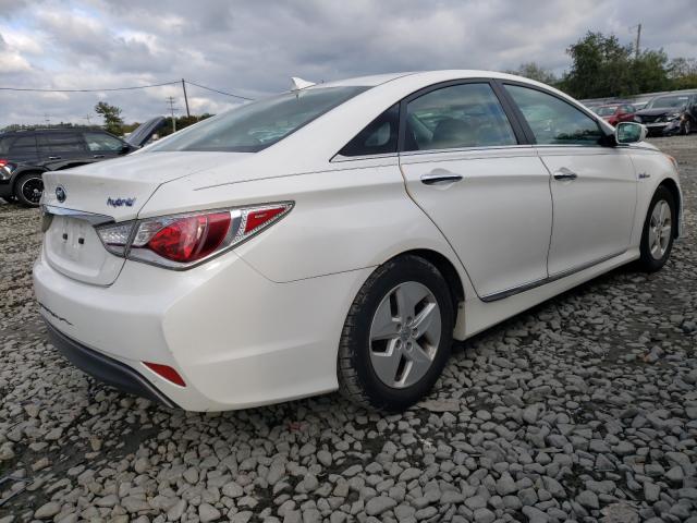 Photo 3 VIN: KMHEC4A41CA038627 - HYUNDAI SONATA 