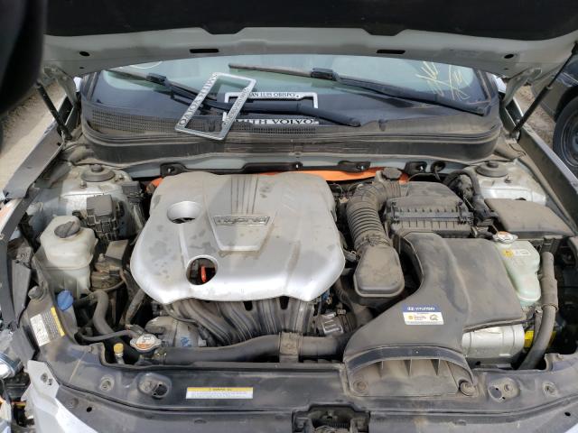 Photo 6 VIN: KMHEC4A41CA055900 - HYUNDAI SONATA HYB 