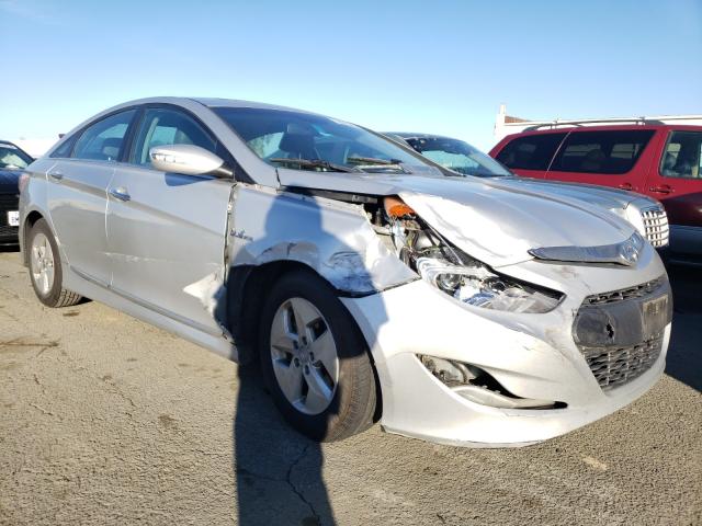 Photo 8 VIN: KMHEC4A41CA055900 - HYUNDAI SONATA HYB 