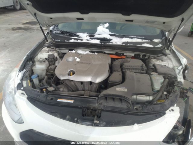 Photo 9 VIN: KMHEC4A41CA057811 - HYUNDAI SONATA 