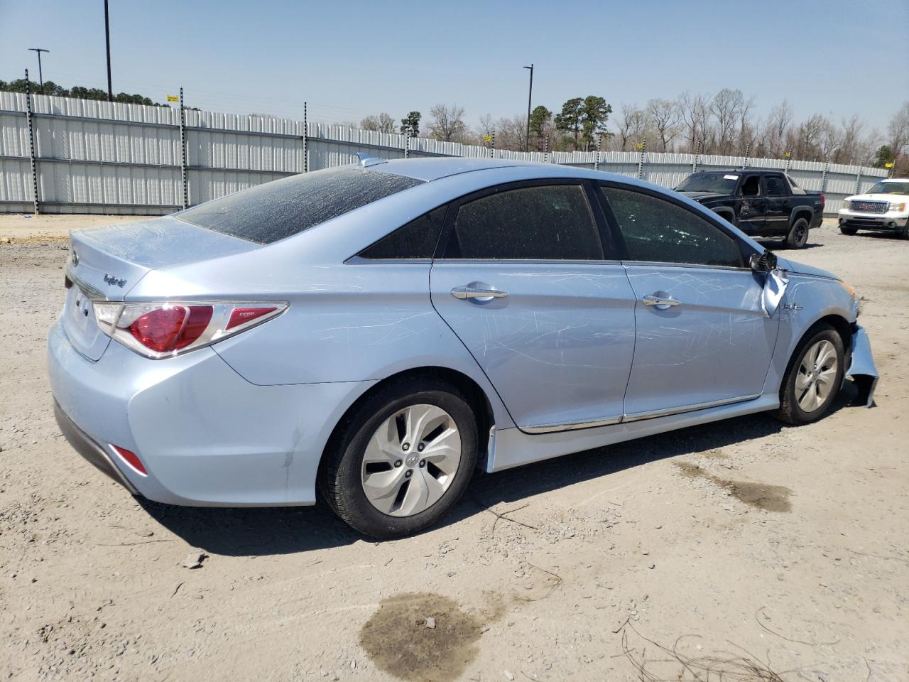 Photo 2 VIN: KMHEC4A41DA070091 - HYUNDAI SONATA 