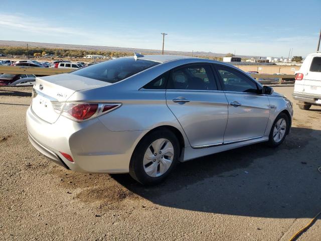 Photo 2 VIN: KMHEC4A41DA087120 - HYUNDAI SONATA HYB 