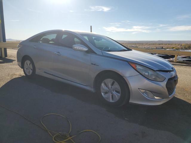 Photo 3 VIN: KMHEC4A41DA087120 - HYUNDAI SONATA HYB 