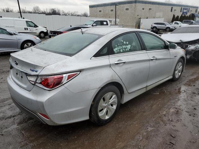 Photo 2 VIN: KMHEC4A41EA113474 - HYUNDAI SONATA HYB 