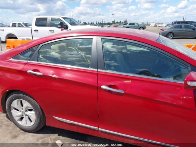 Photo 5 VIN: KMHEC4A41FA119745 - HYUNDAI SONATA HYBRID 