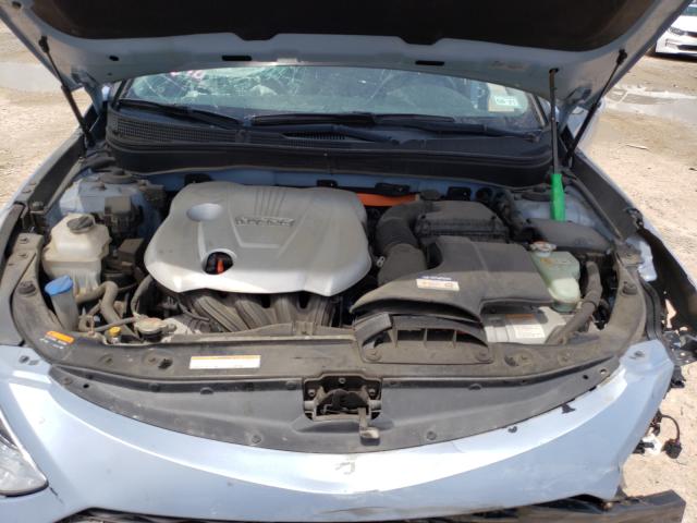 Photo 6 VIN: KMHEC4A41FA129885 - HYUNDAI SONATA HYB 