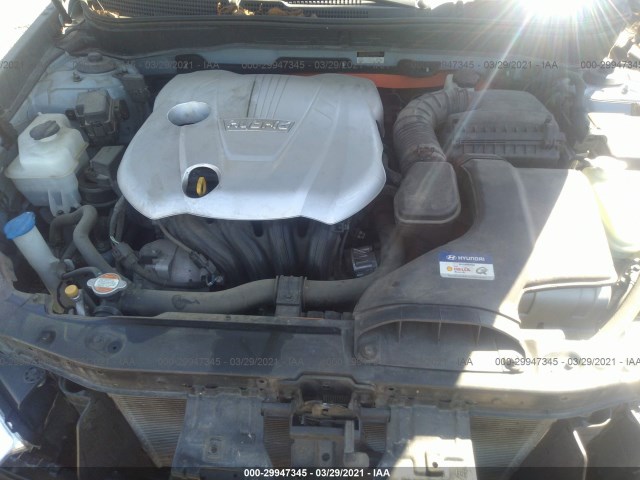 Photo 9 VIN: KMHEC4A42BA002704 - HYUNDAI SONATA 