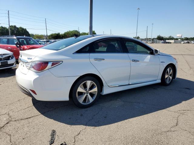 Photo 2 VIN: KMHEC4A42BA007398 - HYUNDAI SONATA 