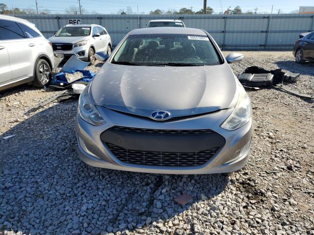 Photo 4 VIN: KMHEC4A42CA028317 - HYUNDAI SONATA 