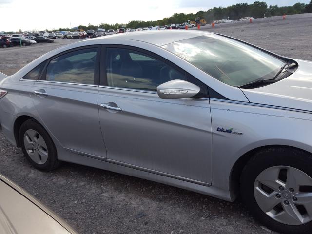 Photo 8 VIN: KMHEC4A42CA028835 - HYUNDAI SONATA HYB 