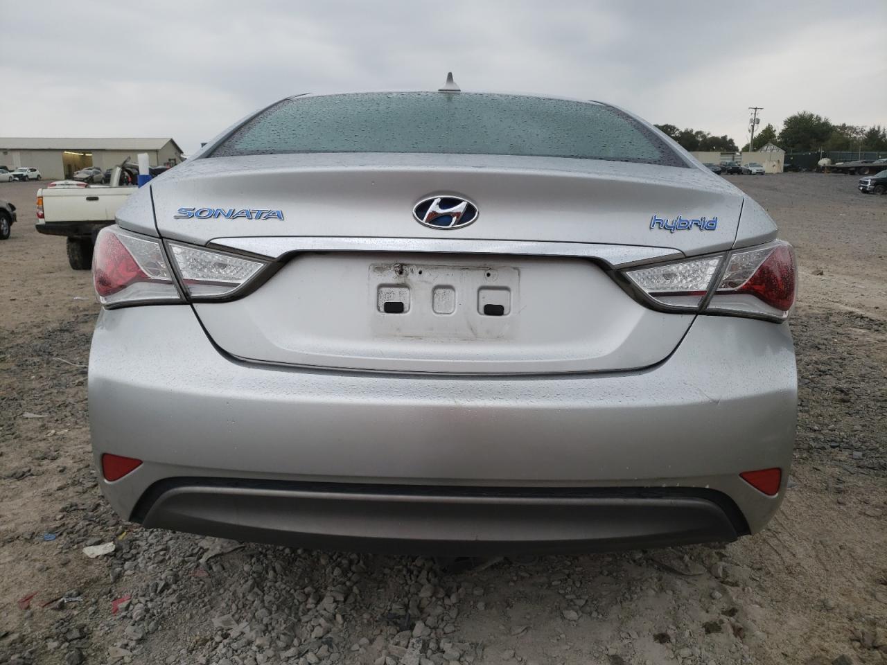 Photo 5 VIN: KMHEC4A42CA033551 - HYUNDAI SONATA 