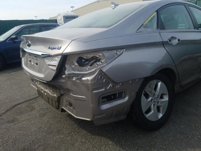 Photo 8 VIN: KMHEC4A42CA037793 - HYUNDAI SONATA HYB 