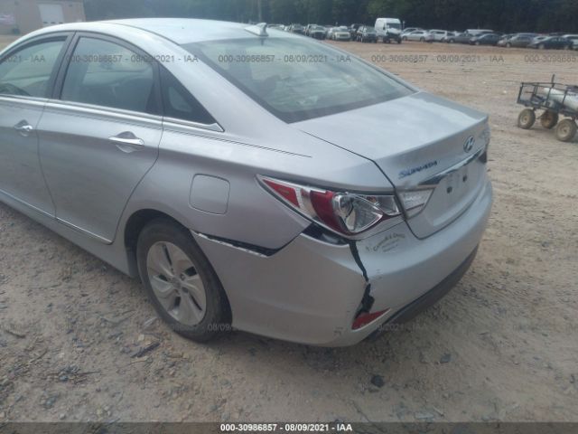 Photo 5 VIN: KMHEC4A42DA099793 - HYUNDAI SONATA HYBRID 