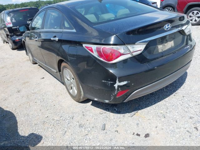 Photo 2 VIN: KMHEC4A42FA124663 - HYUNDAI SONATA 