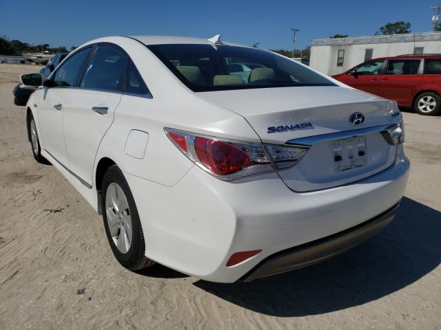 Photo 2 VIN: KMHEC4A42FA127966 - HYUNDAI SONATA 