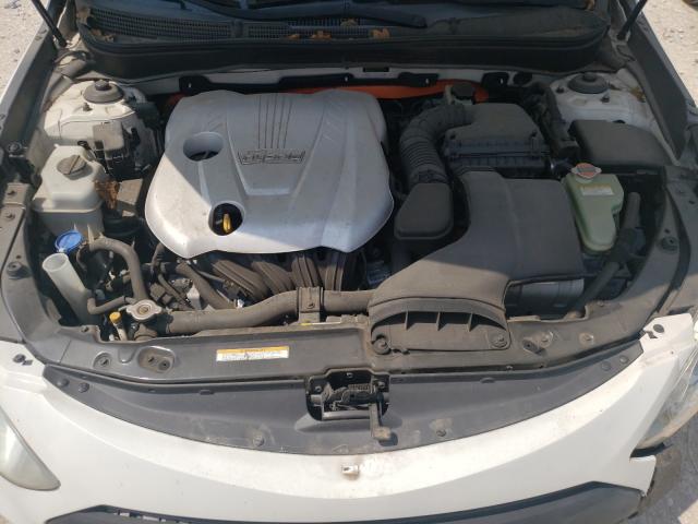 Photo 6 VIN: KMHEC4A43BA000430 - HYUNDAI SONATA HYB 