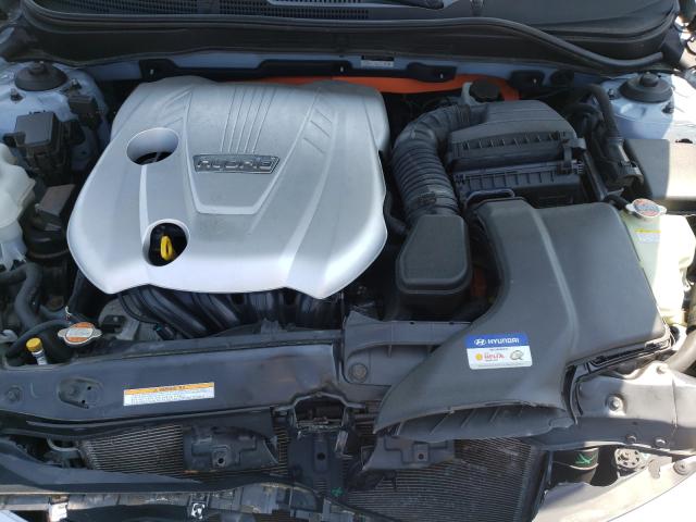 Photo 6 VIN: KMHEC4A43BA003232 - HYUNDAI SONATA HYB 