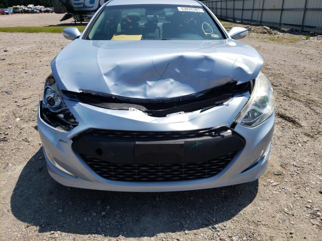 Photo 8 VIN: KMHEC4A43BA003232 - HYUNDAI SONATA HYB 