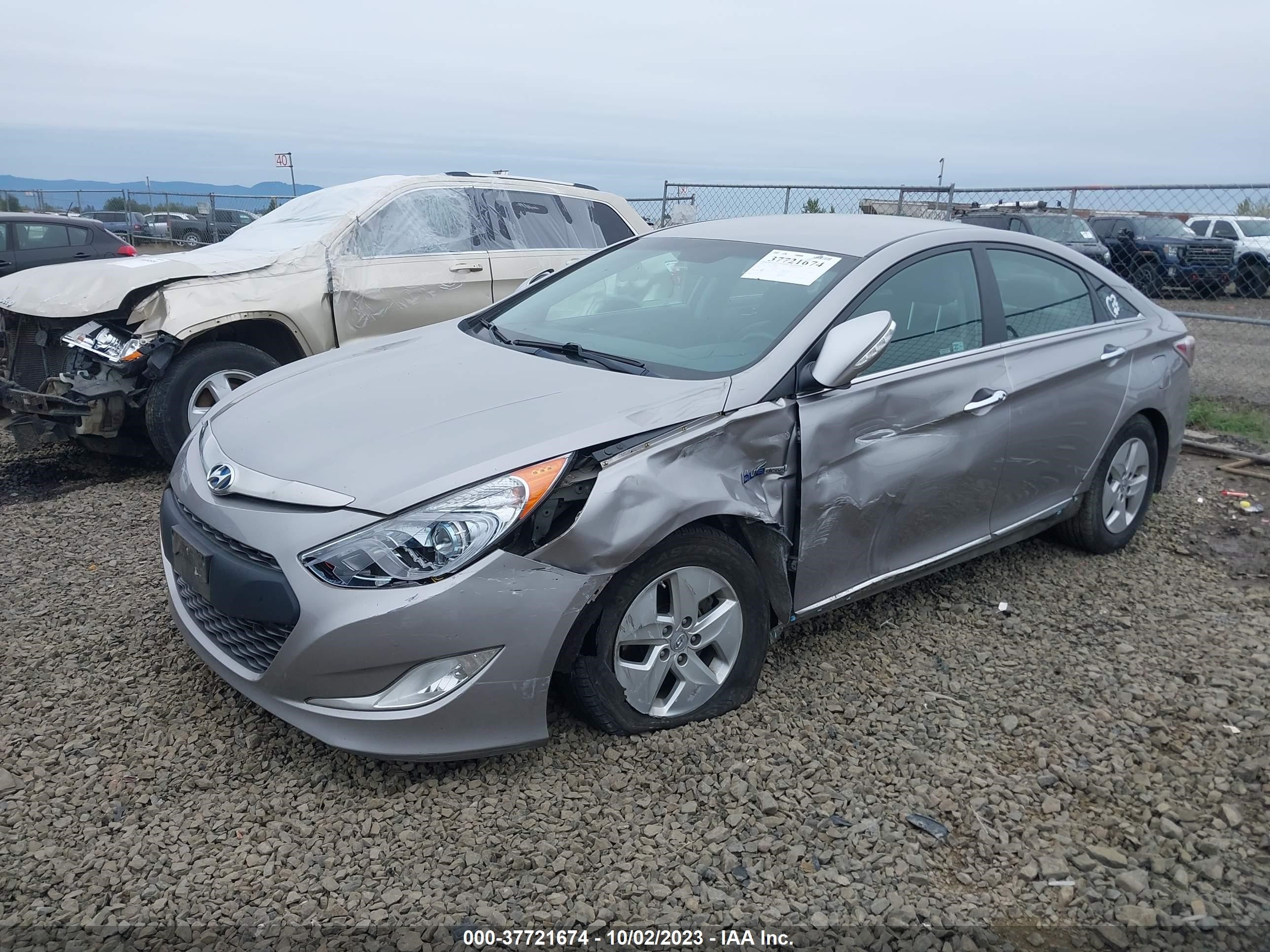 Photo 1 VIN: KMHEC4A43BA012044 - HYUNDAI SONATA 