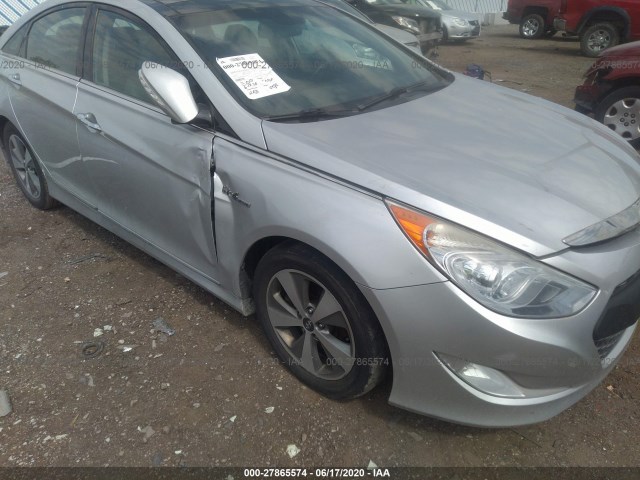 Photo 5 VIN: KMHEC4A43CA022977 - HYUNDAI SONATA 