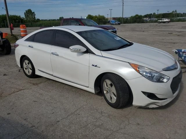 Photo 3 VIN: KMHEC4A43CA025961 - HYUNDAI SONATA HYB 