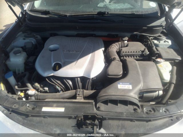 Photo 9 VIN: KMHEC4A43CA063173 - HYUNDAI SONATA HYBRID 