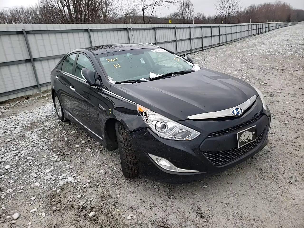 Photo 10 VIN: KMHEC4A43DA066270 - HYUNDAI SONATA HYB 