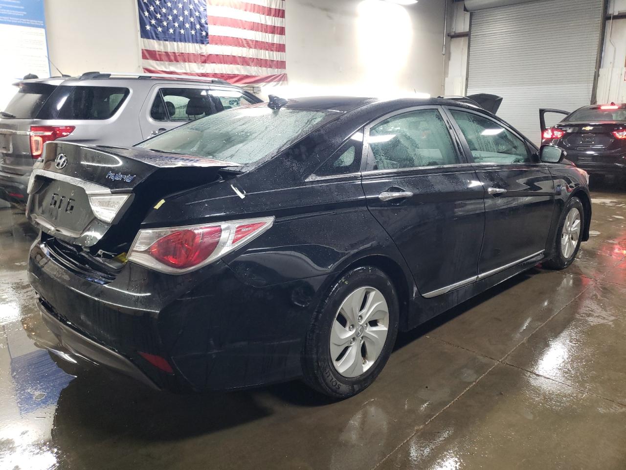 Photo 2 VIN: KMHEC4A43DA096997 - HYUNDAI SONATA 